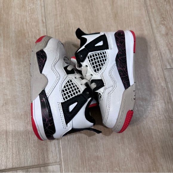 Air Jordan 4 Retro - size 5C toddler - Picture 3 of 6